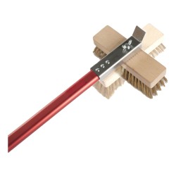 BROSSE POUR FOUR A PIZZA, MANCHE AVEC RACLOIR AK-D55 L2G