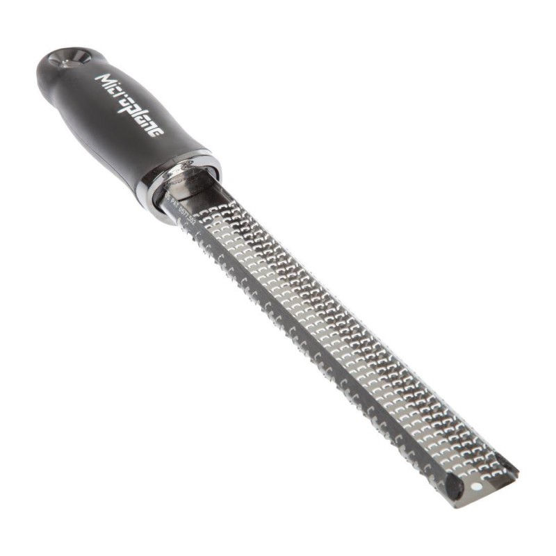 Zesteur et râpe Microplane Premium noir CP445 Microplane Zesteur et râpe Microplane Premium noir CP445 Microplane